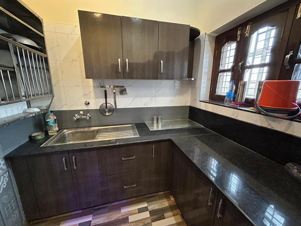 Bisht Niwas Homestay Kotdwāra Exteriör bild