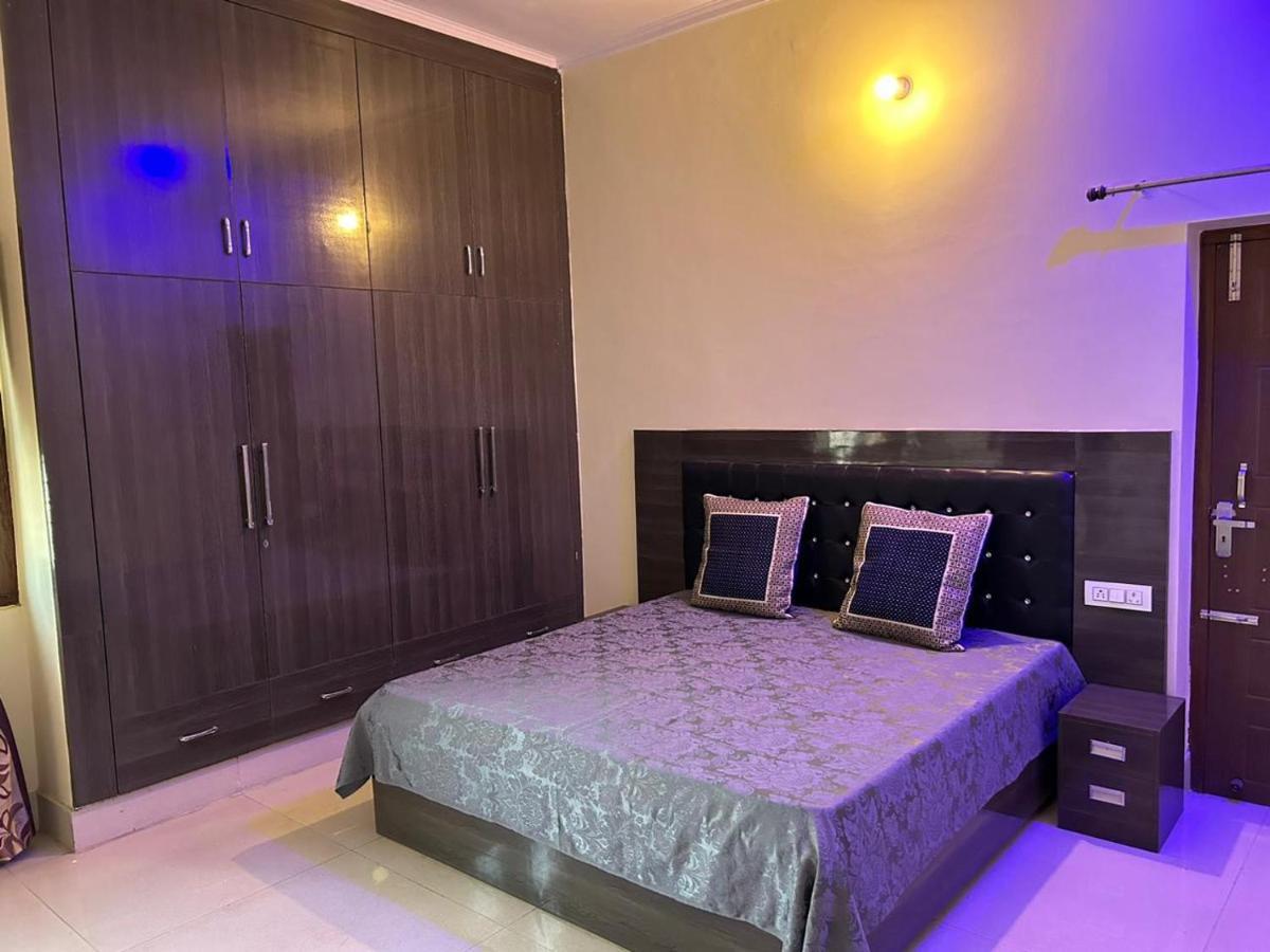 Bisht Niwas Homestay Kotdwāra Exteriör bild