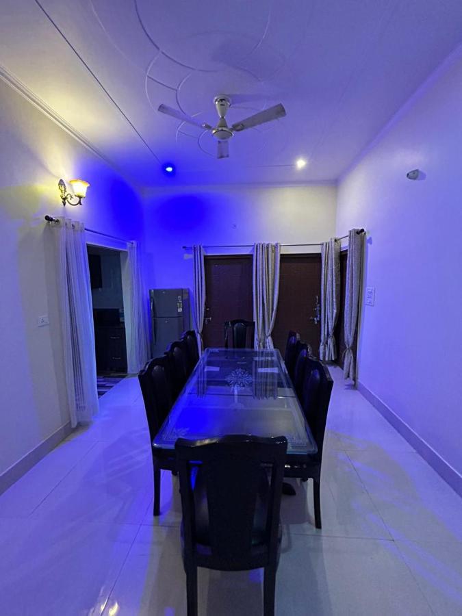 Bisht Niwas Homestay Kotdwāra Exteriör bild